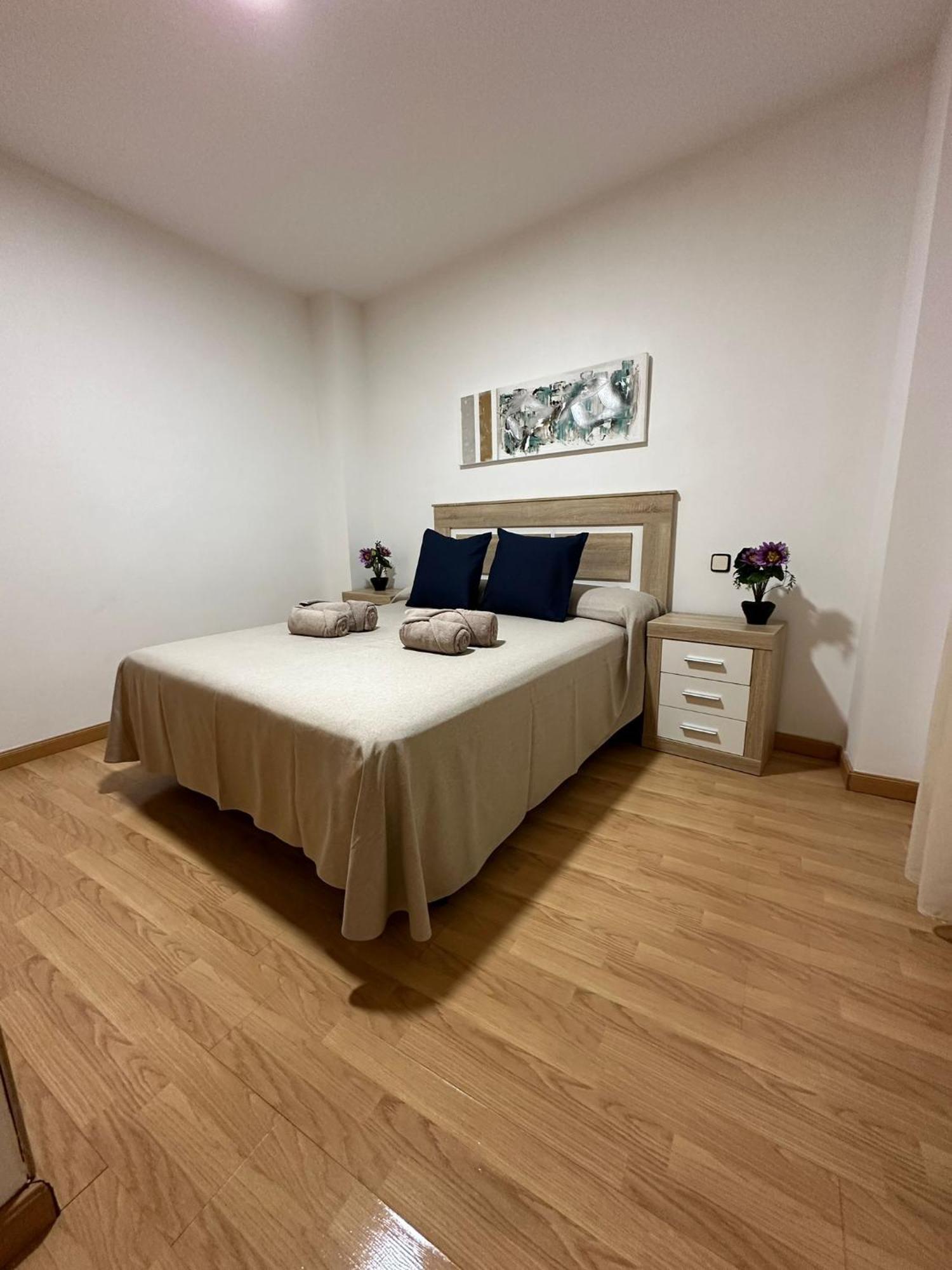 Cruz25 Apartment Alcalá de Henares Exterior photo
